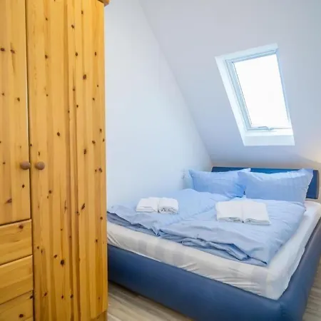 Ferienwohnung-haus-wildrose-og *
