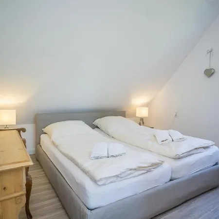 Ferienwohnung-haus-wildrose-og דירה