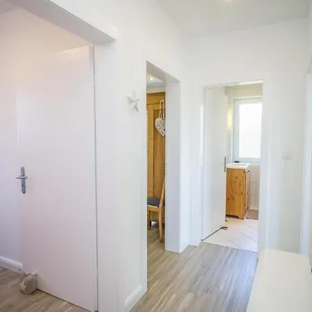 Ferienwohnung-haus-wildrose-og דירה *